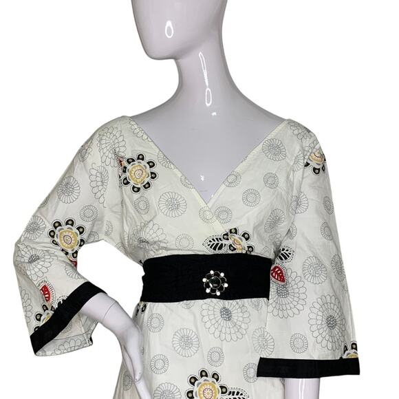 Beautiful! Kimono Cut Floral Dress Size Small Wide 3/4 Sleeves White and Brown - Picture 2 of 12